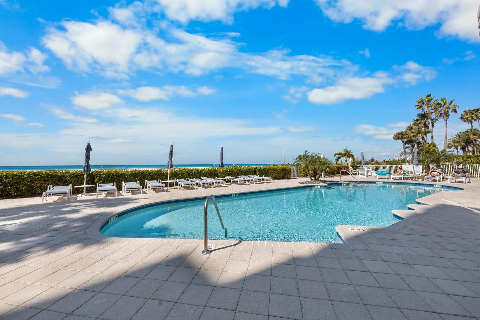 UTOPIA CONDO - Residential