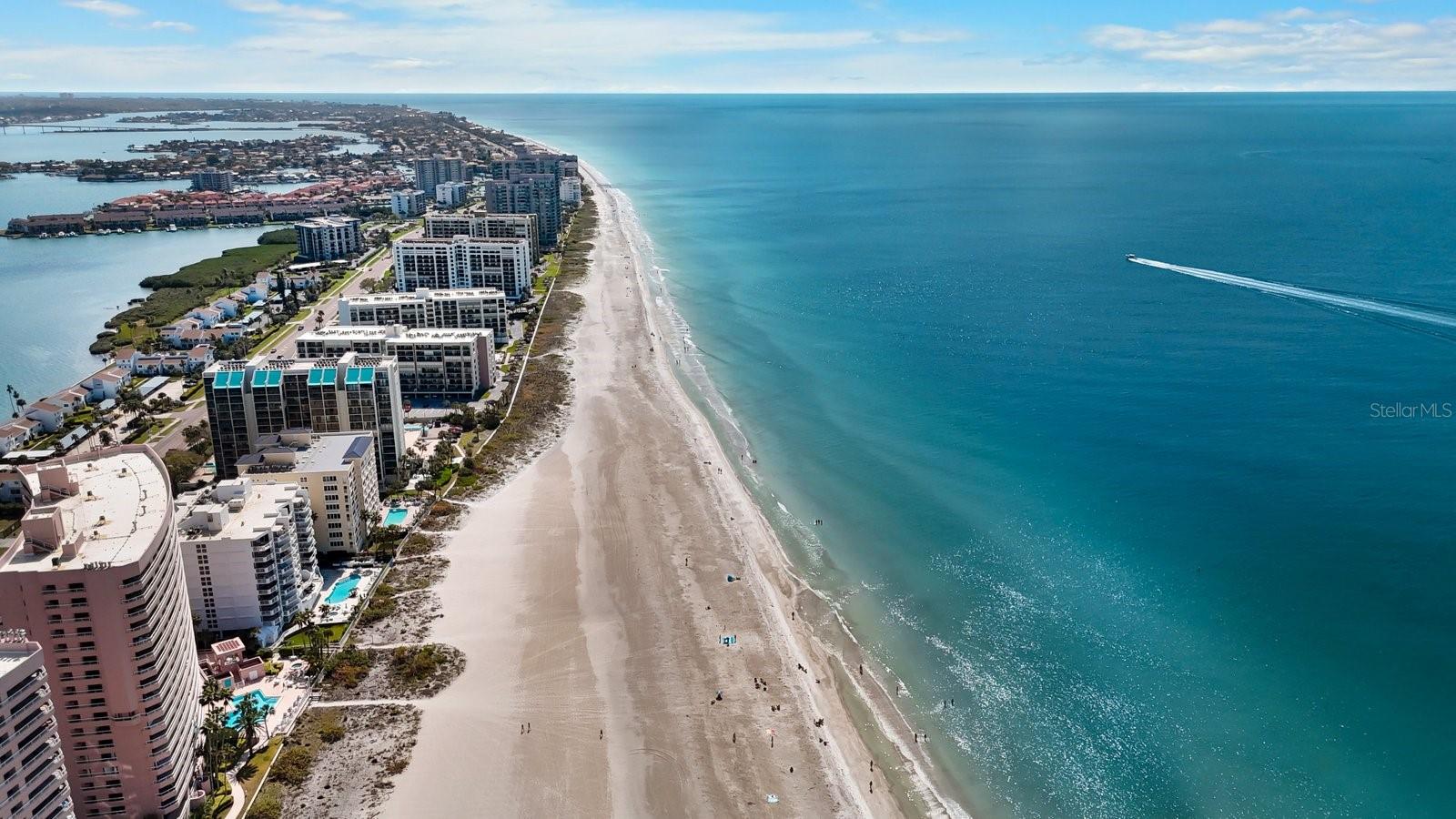 UTOPIA CONDO - Residential