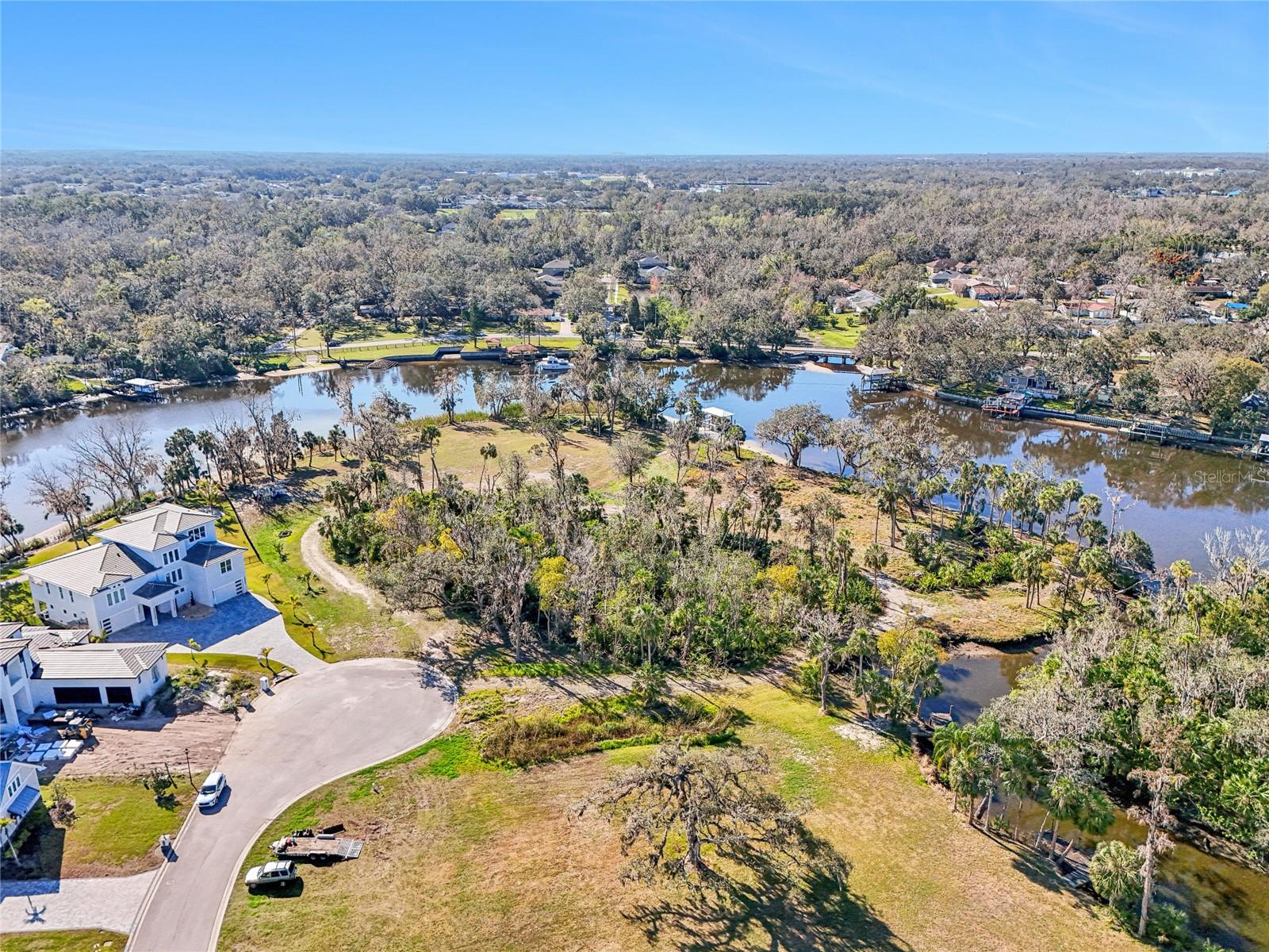 ALAFIA POINTE ESTATES - Land