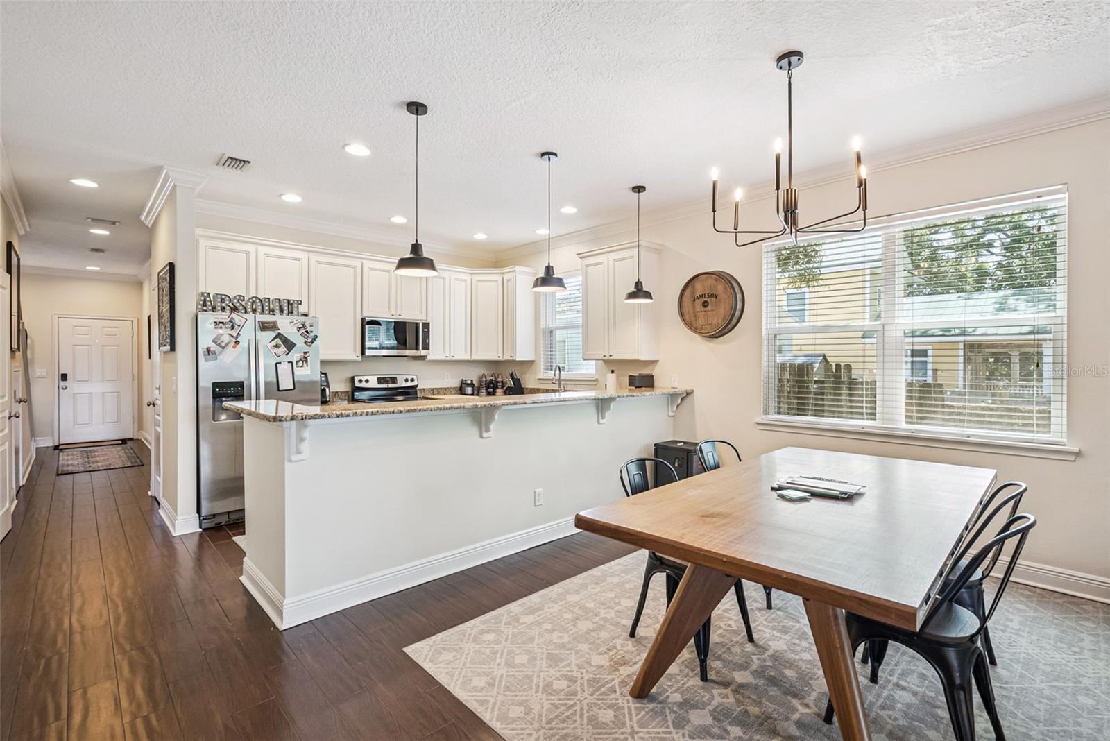 ROLANDO ESTATES - Residential