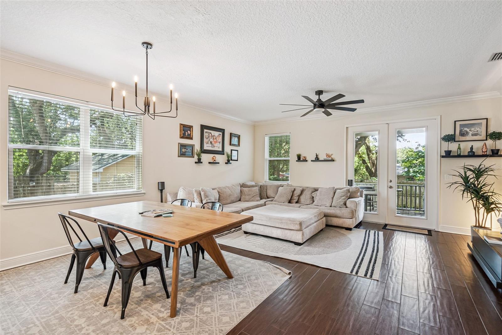ROLANDO ESTATES - Residential