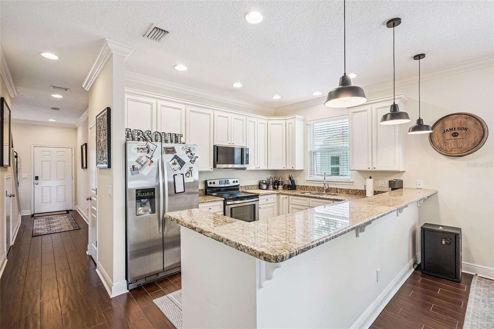 ROLANDO ESTATES - Residential