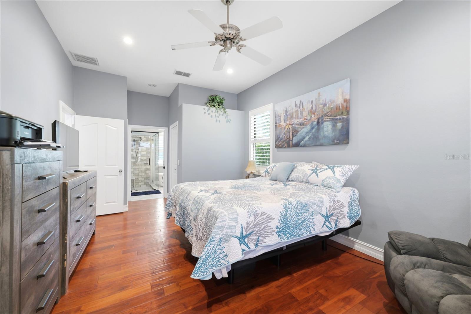 GRAND OAKS - Residential