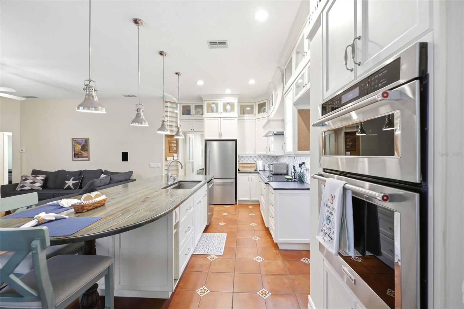 GRAND OAKS - Residential