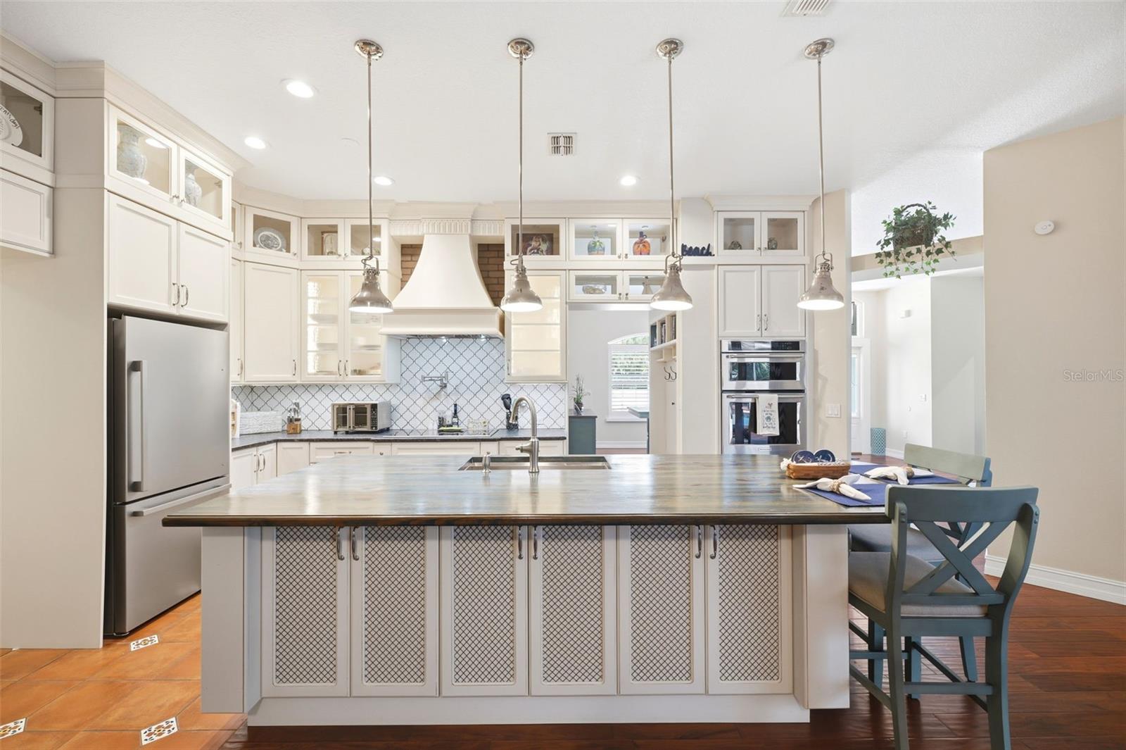 GRAND OAKS - Residential