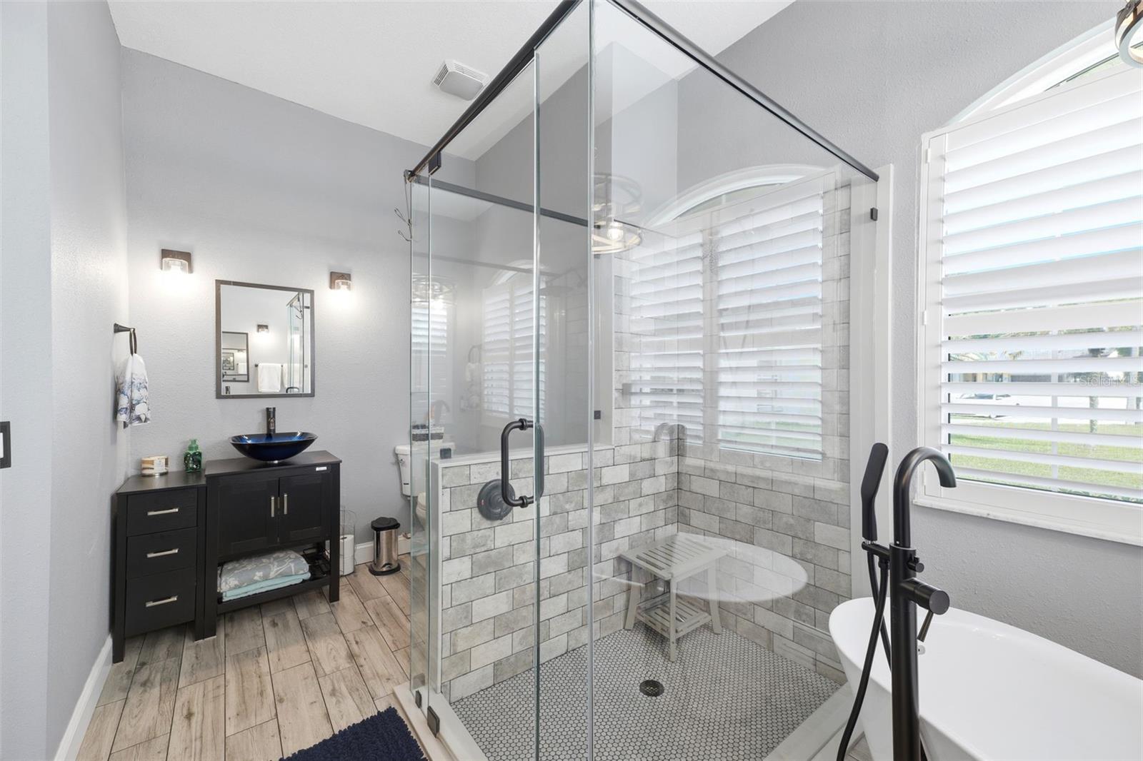 GRAND OAKS - Residential