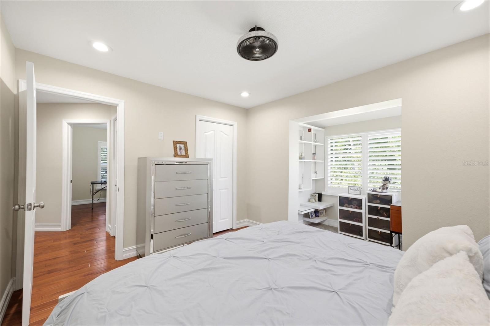 GRAND OAKS - Residential