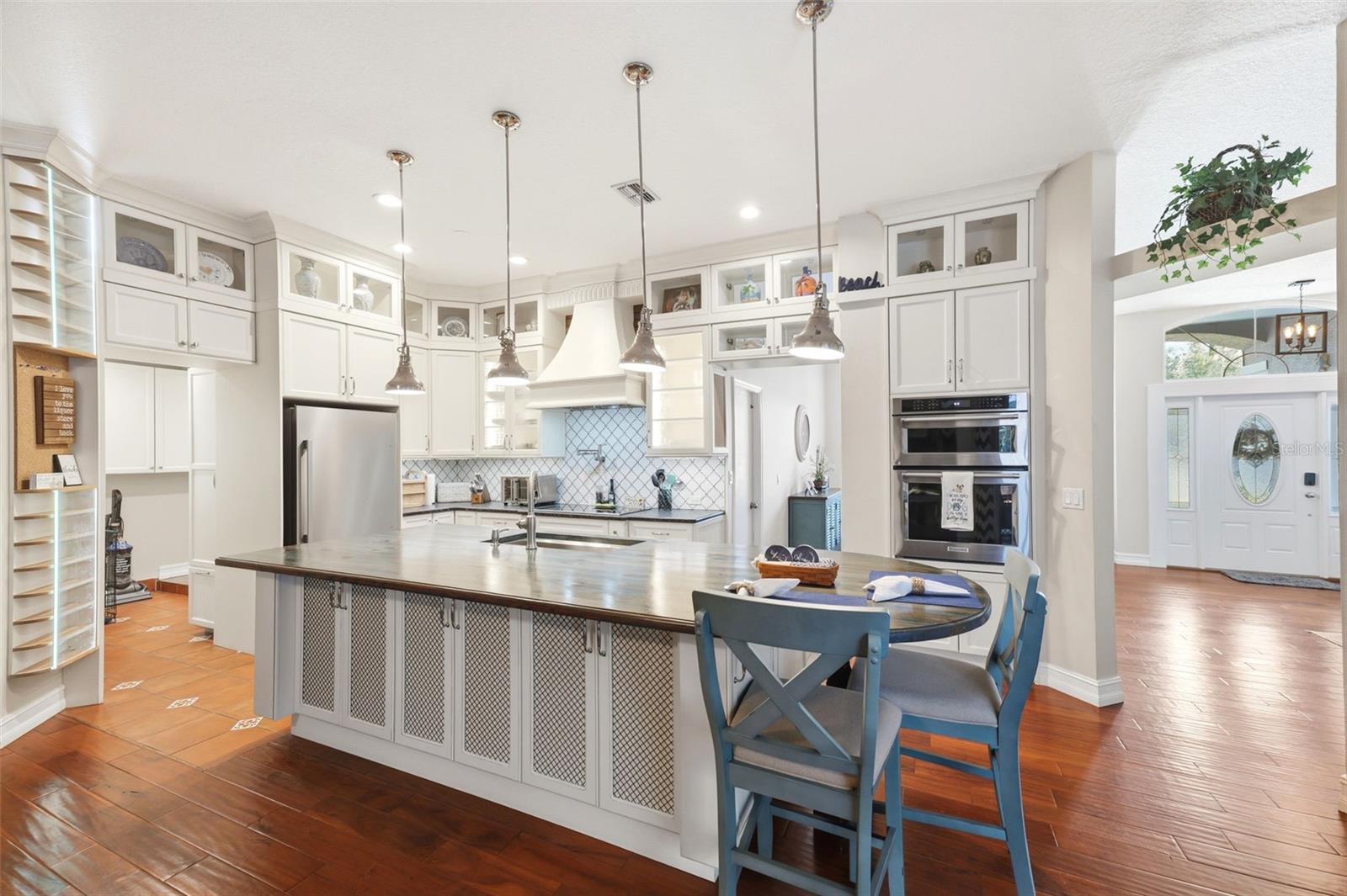 GRAND OAKS - Residential