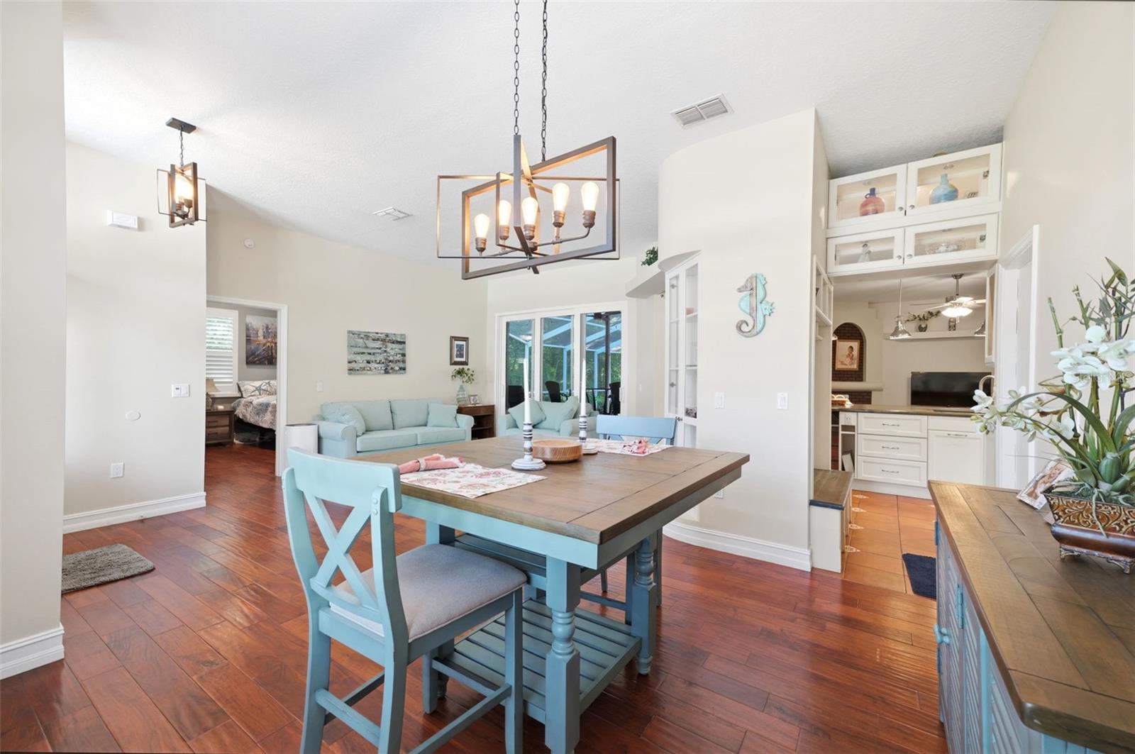 GRAND OAKS - Residential
