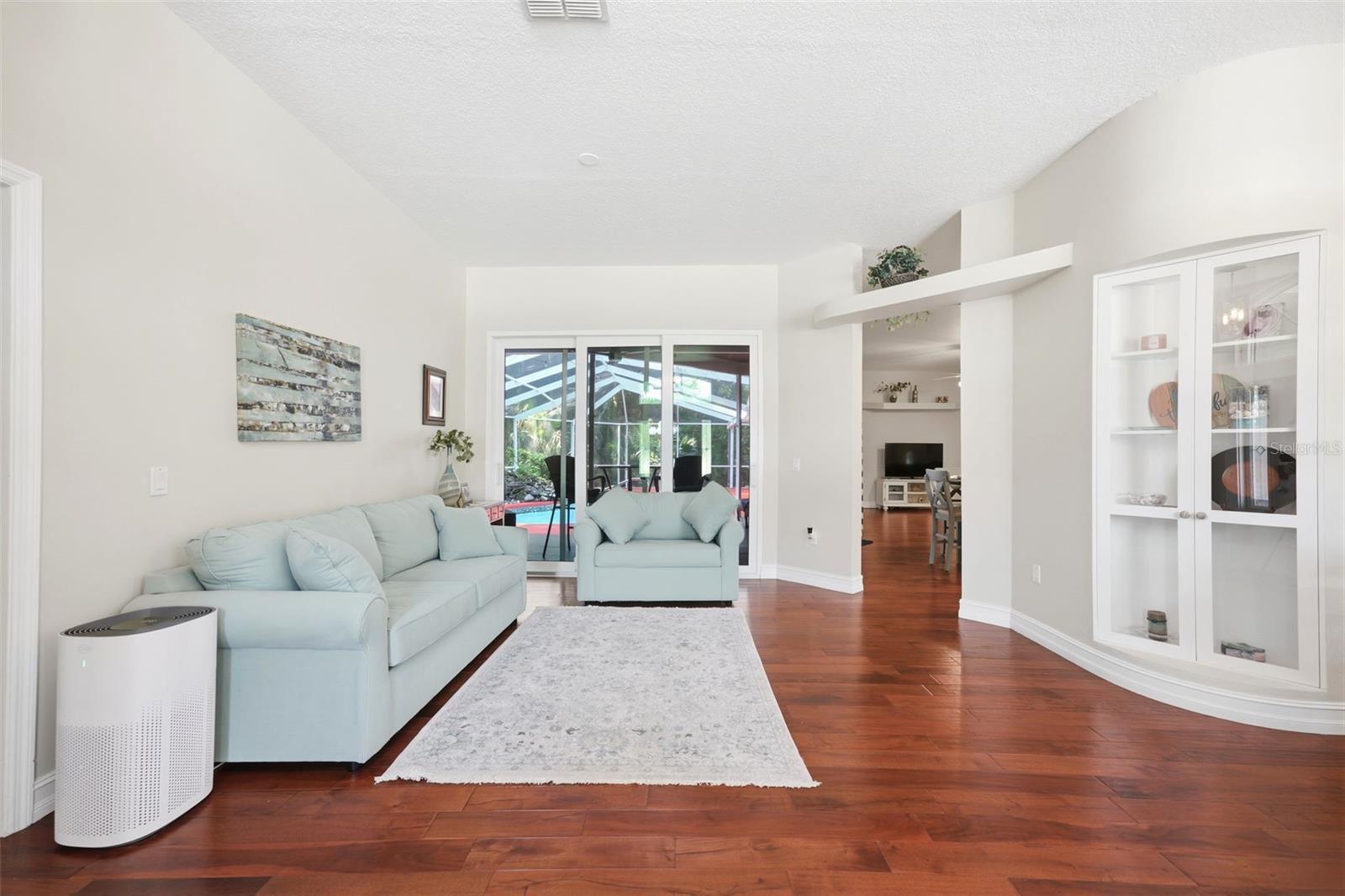 GRAND OAKS - Residential