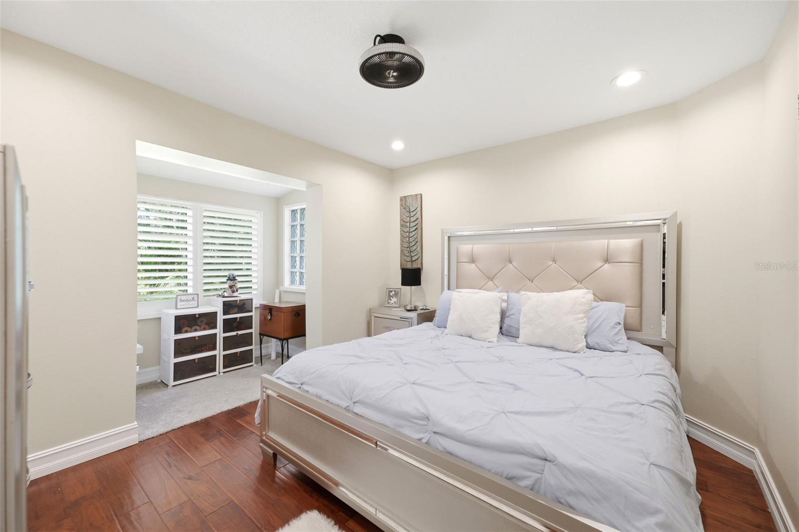 GRAND OAKS - Residential