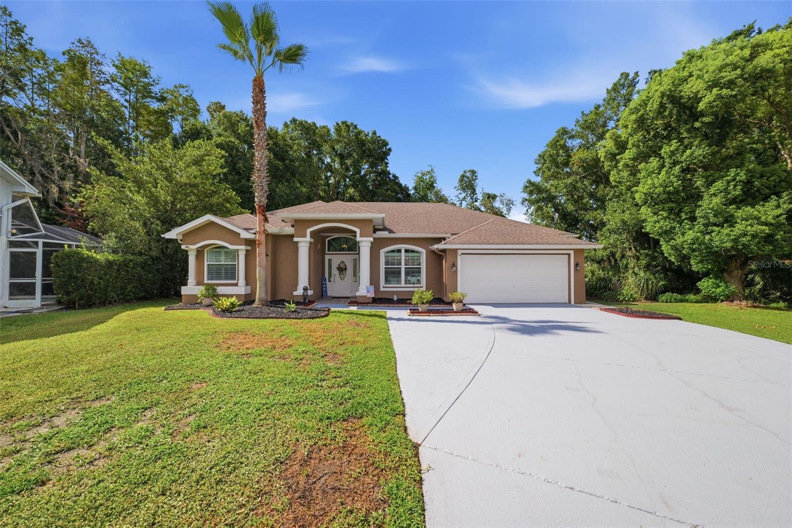 GRAND OAKS - Residential