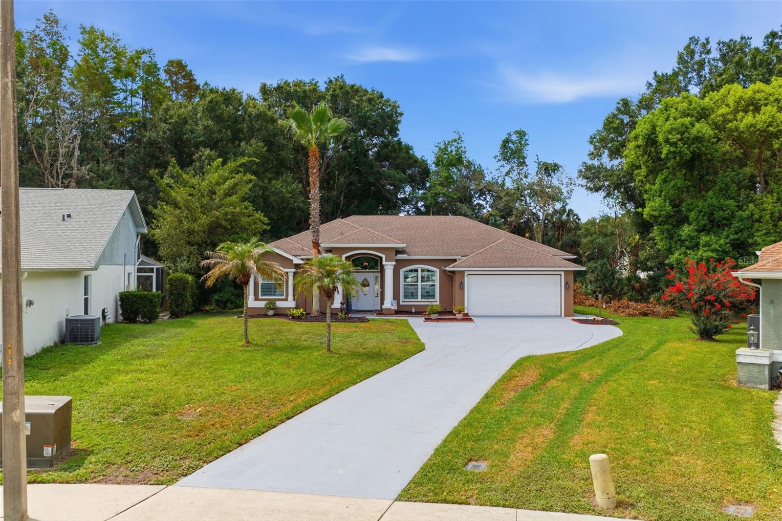 GRAND OAKS - Residential