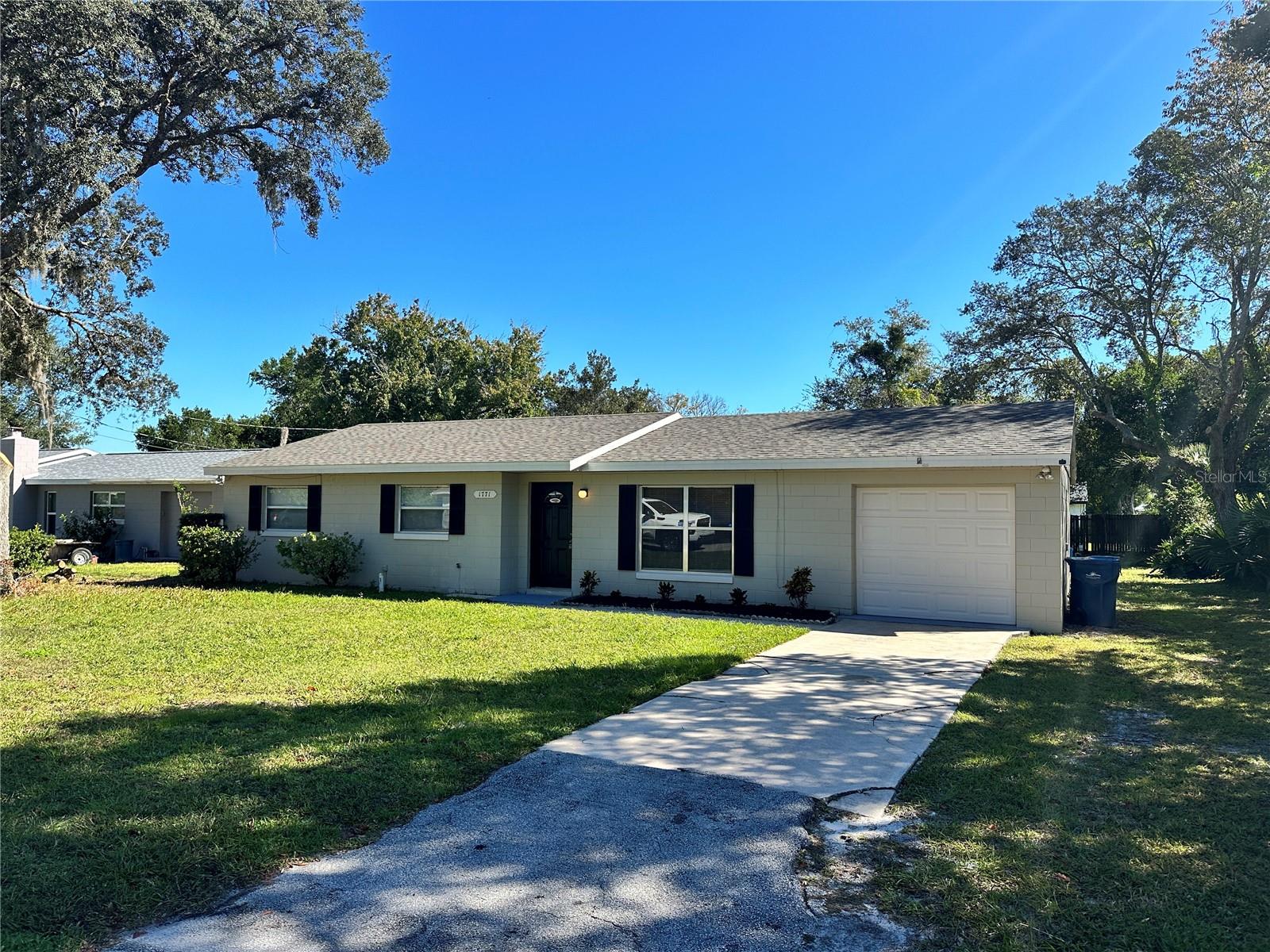 Updated 3 bedroom 2 bath home i a quiet neighborhood in delightful DeLand. Home has large living room, spacious kitchen and enclosed back porch. No water bill as the home is on a well. Located close to International Speedway, shopping and restaurants.