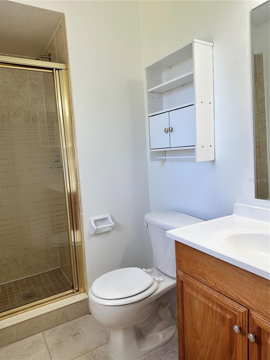 CRESTLAND ESTATES - Residential Lease