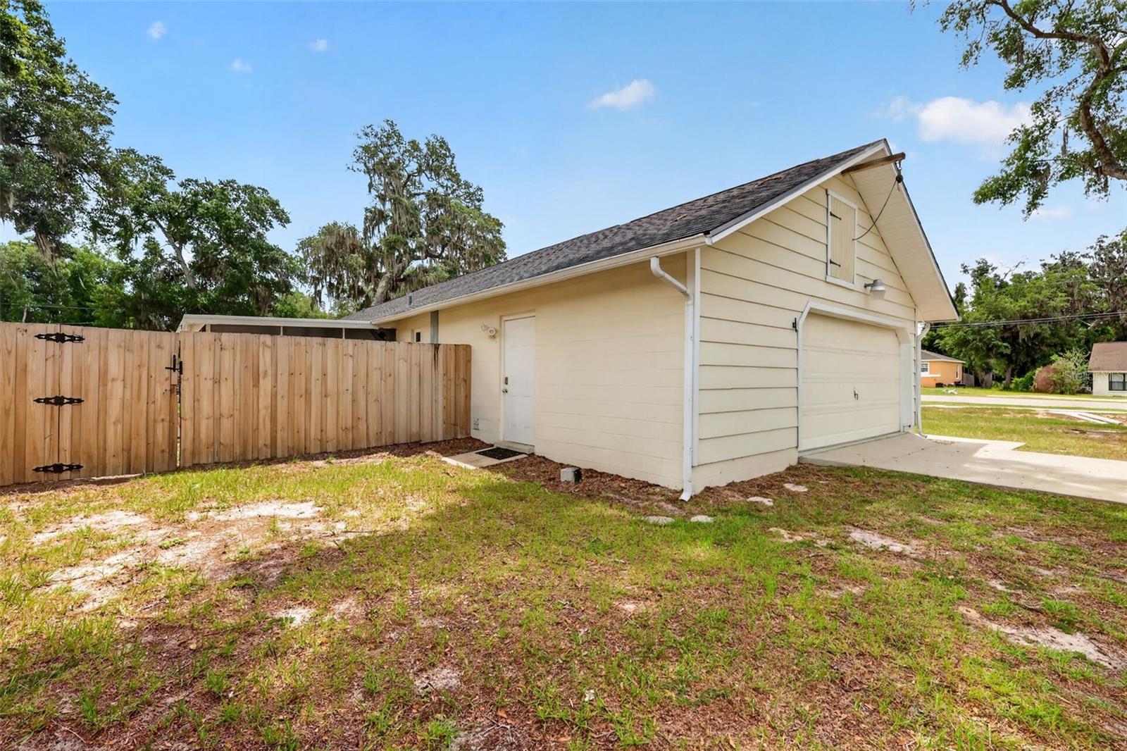 SILVER SPRINGS SHORES UNIT 25 - Residential