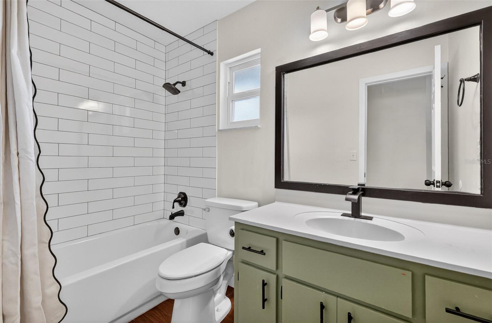SILVER SPRINGS SHORES UNIT 25 - Residential