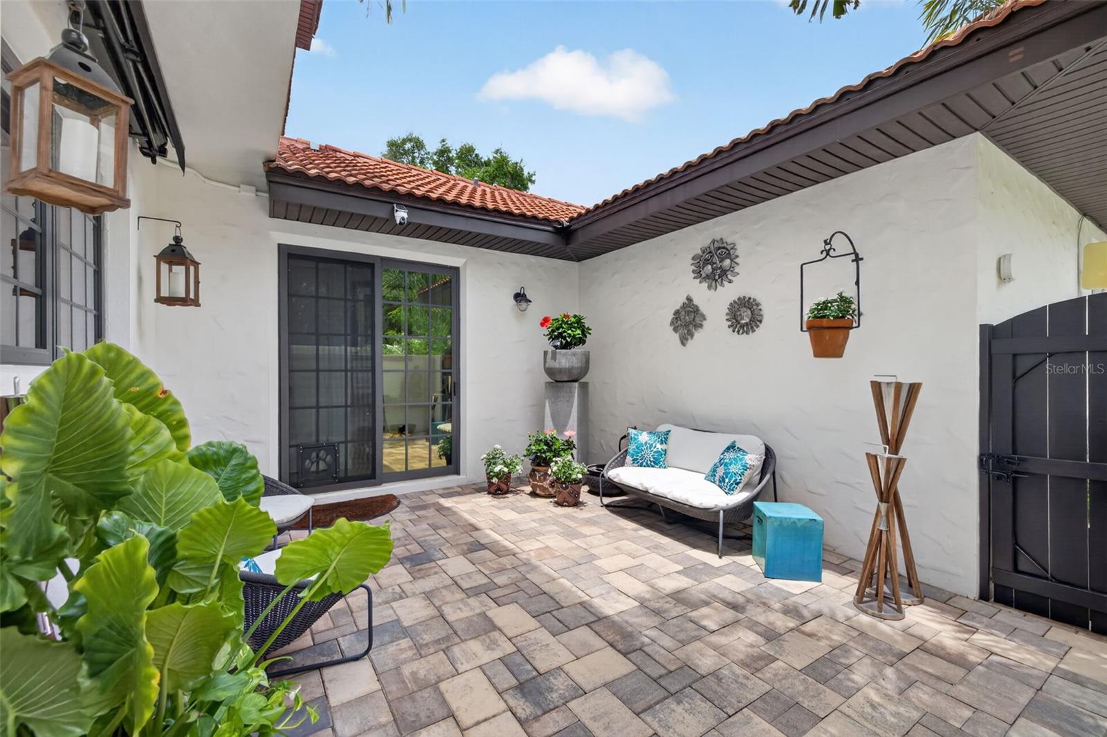 CRESCENT PARK HEIGHTS - Residential