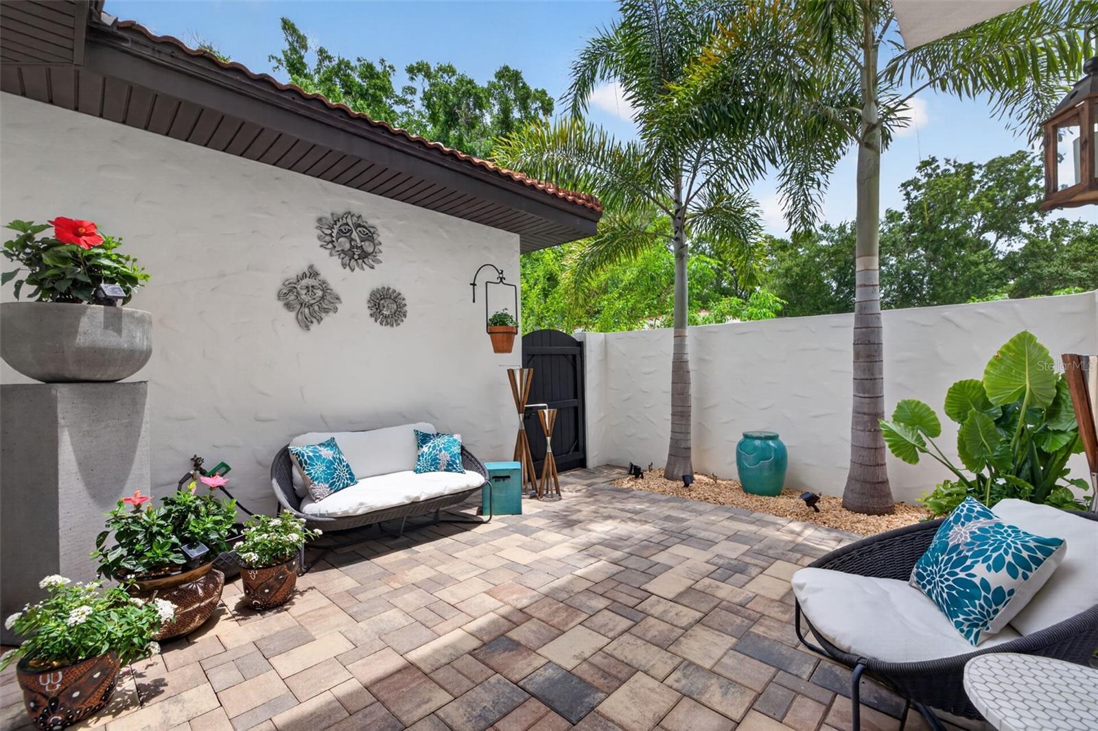 CRESCENT PARK HEIGHTS - Residential