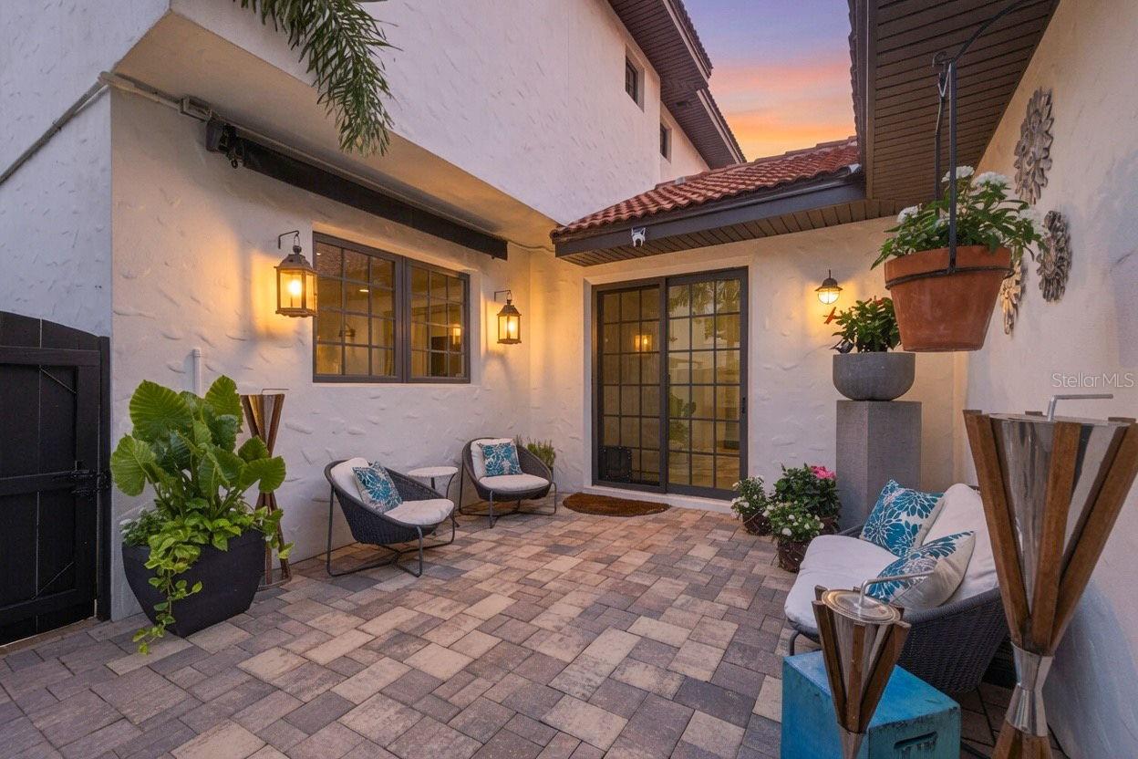 CRESCENT PARK HEIGHTS - Residential