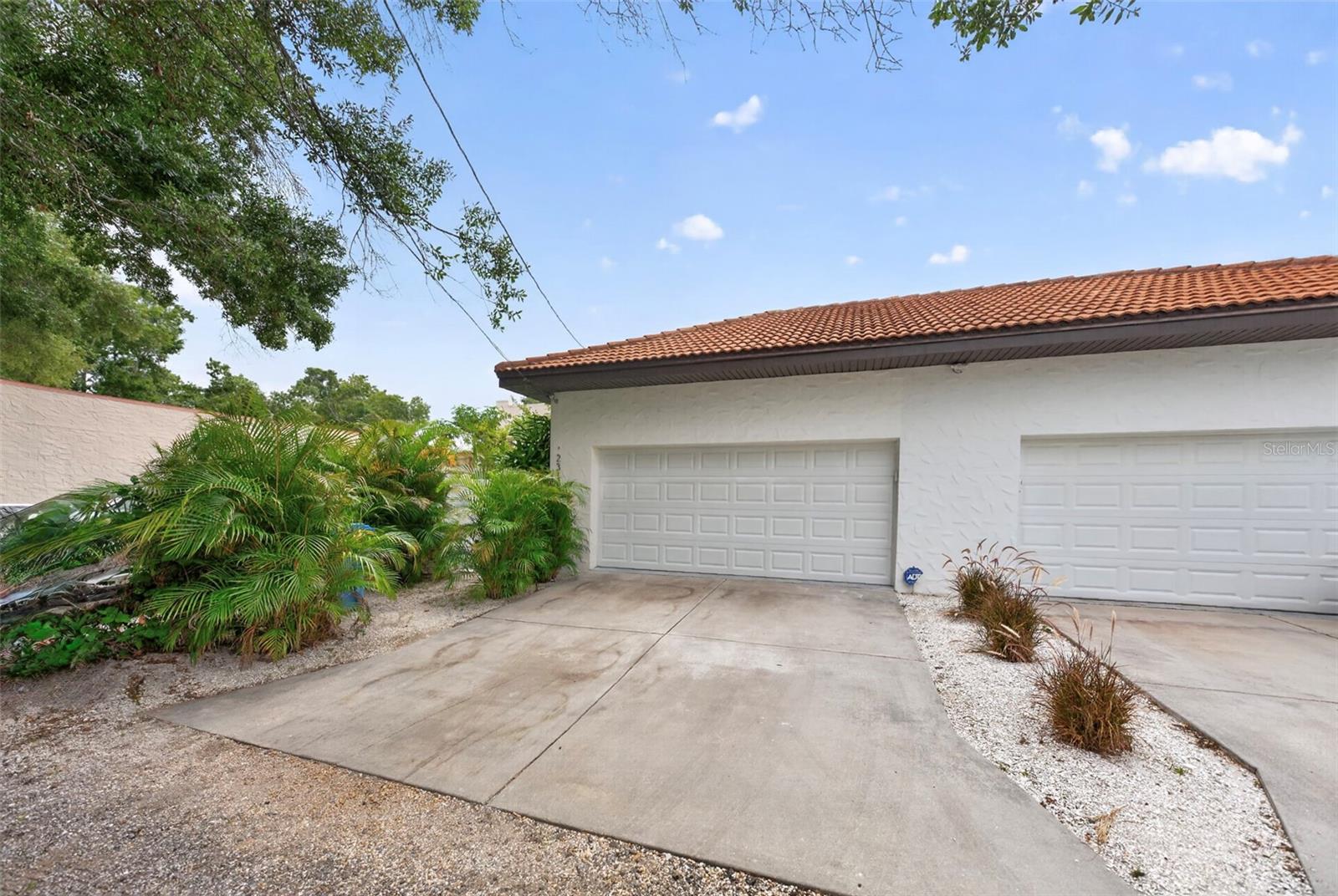 CRESCENT PARK HEIGHTS - Residential