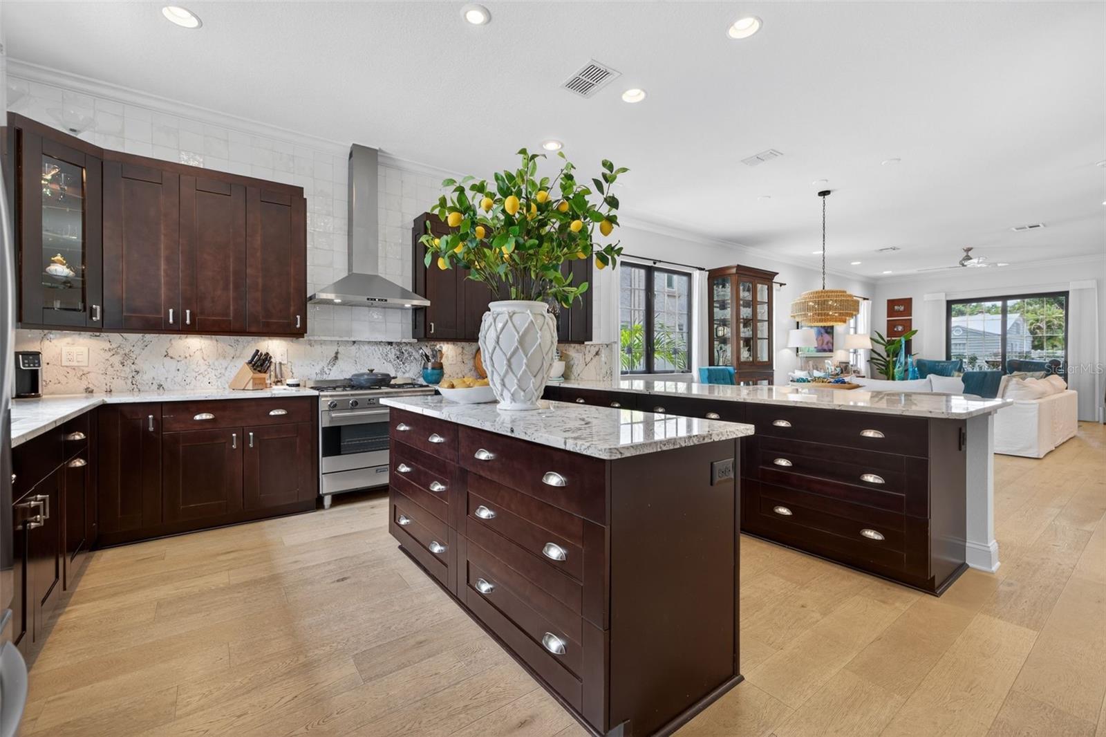 CRESCENT PARK HEIGHTS - Residential