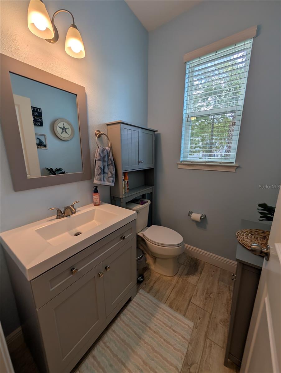 LAKESHORE PRESERVE - Residential Lease