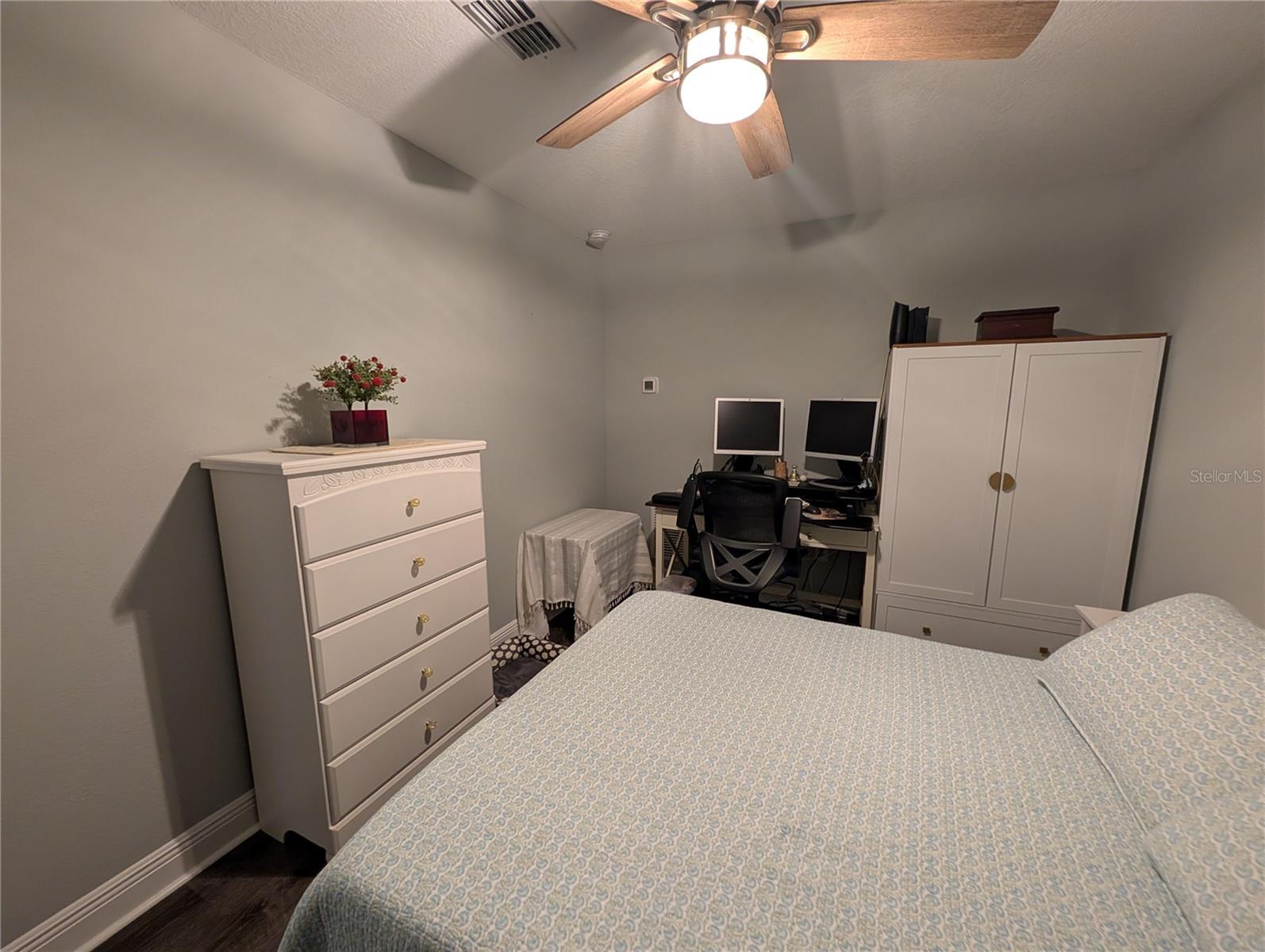 LAKESHORE PRESERVE - Residential Lease
