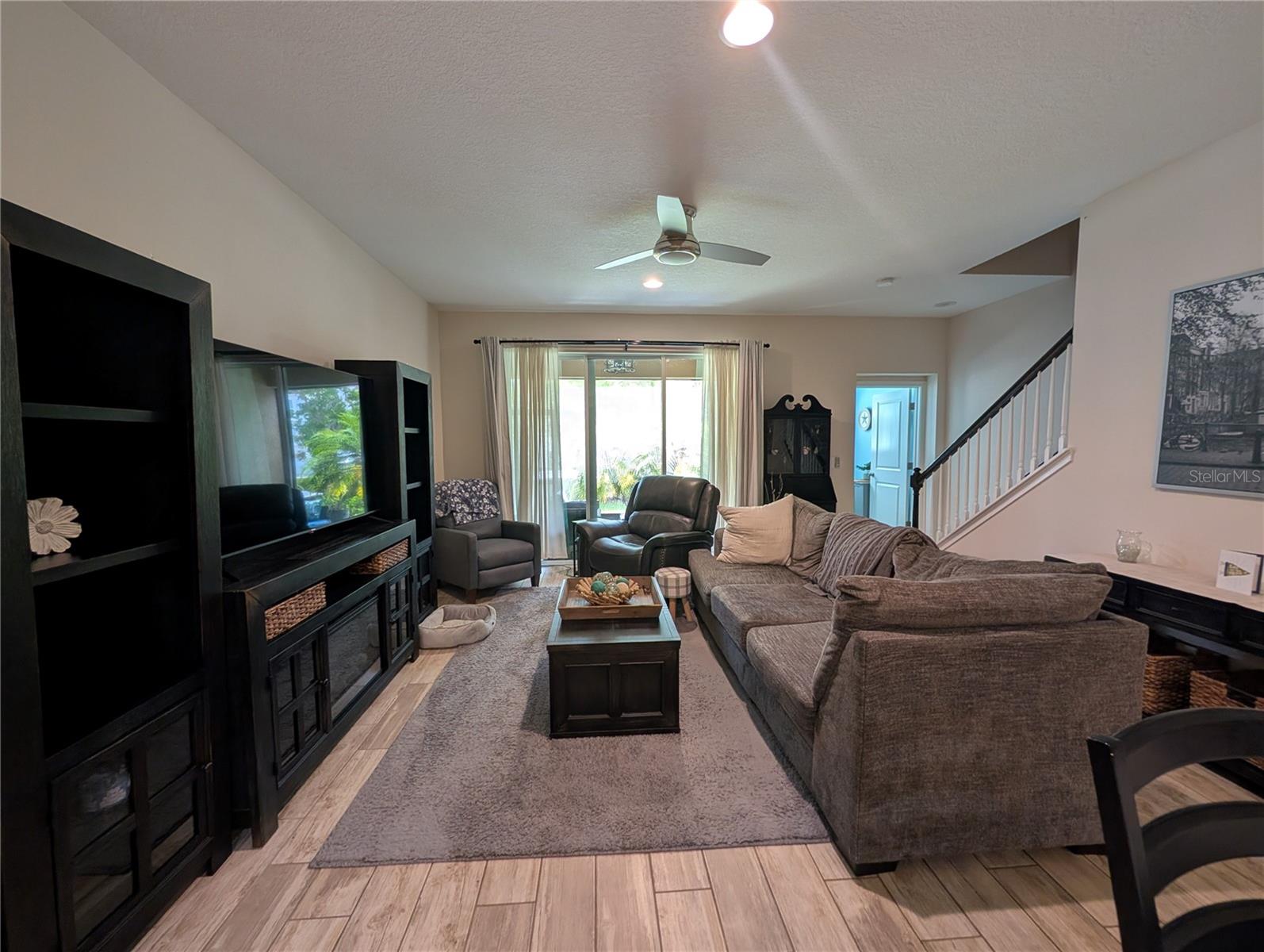 LAKESHORE PRESERVE - Residential Lease