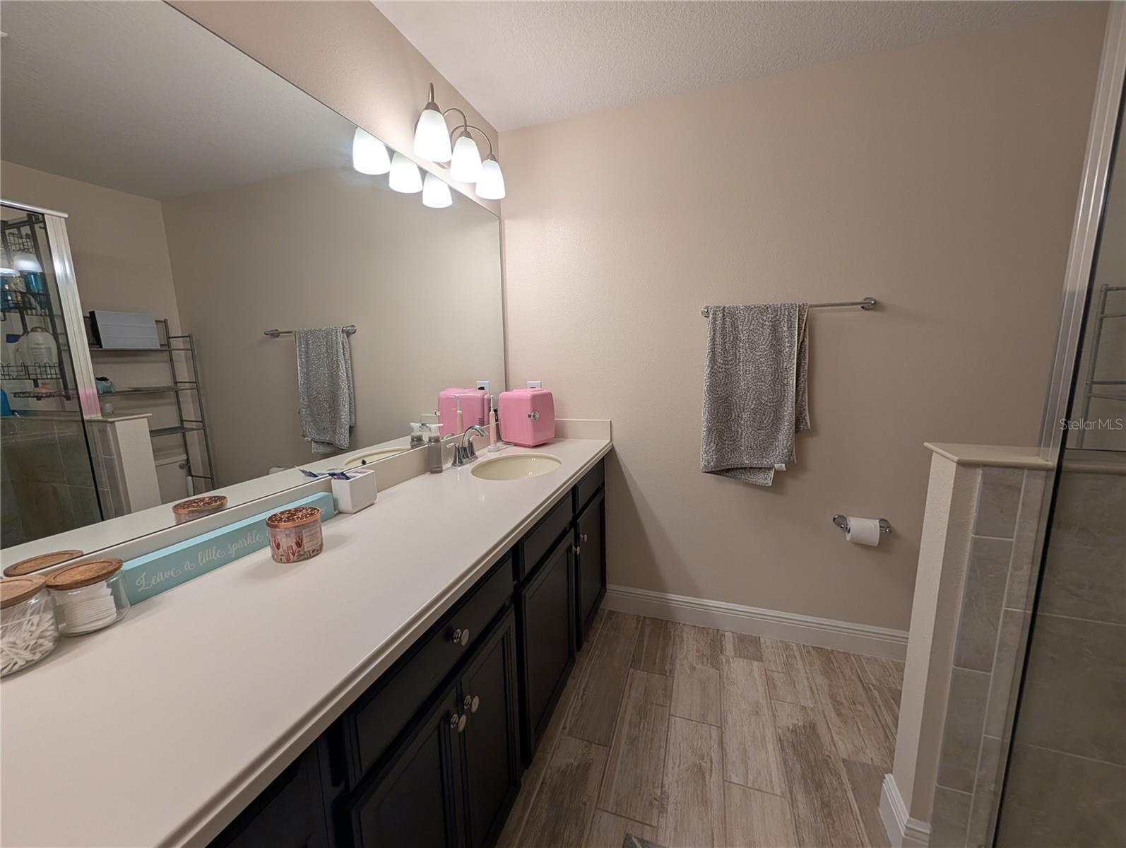 LAKESHORE PRESERVE - Residential Lease