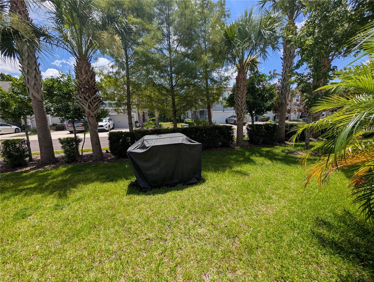 LAKESHORE PRESERVE - Residential Lease