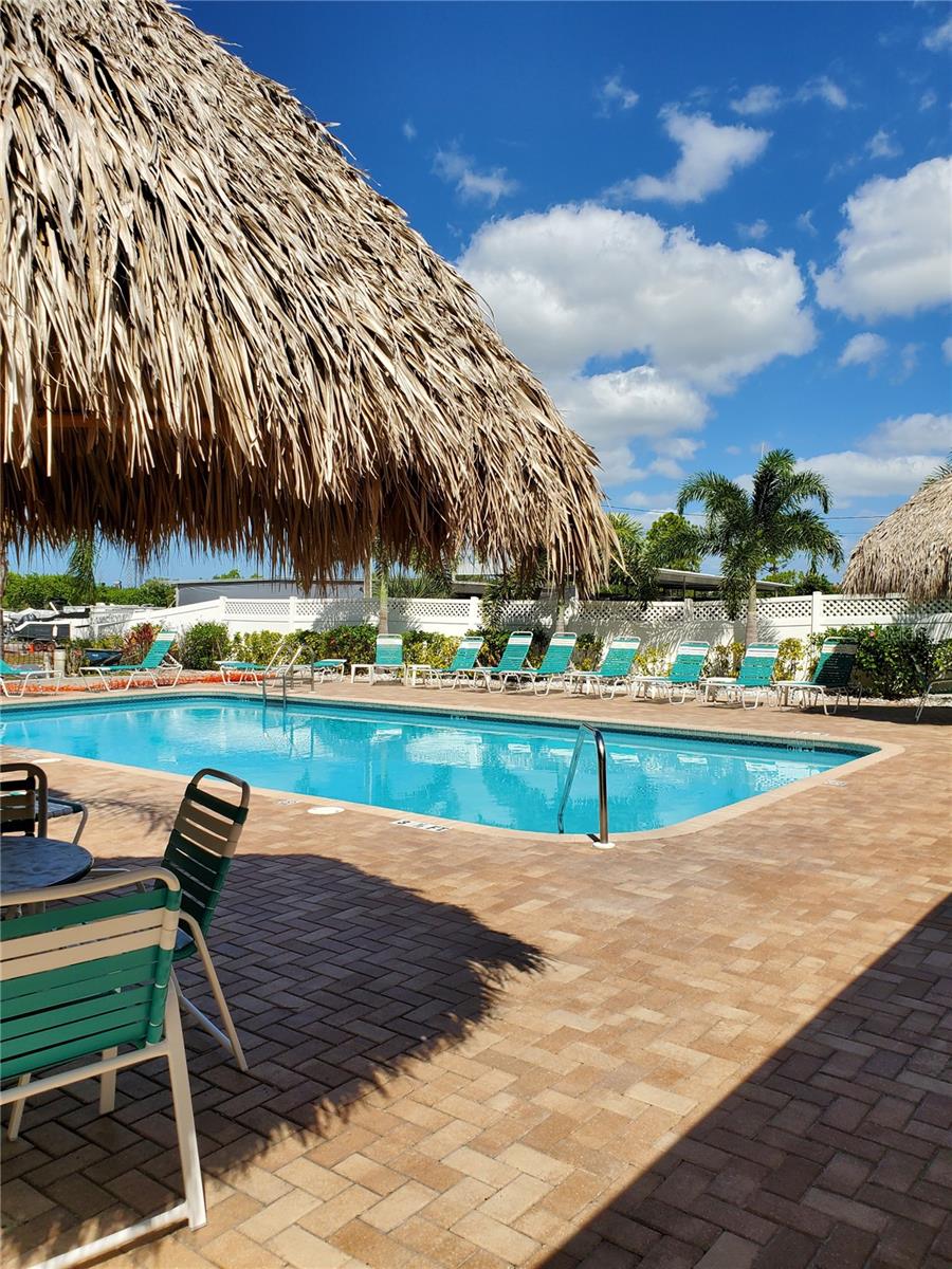 COVE CAY VILLAGE III - Residential