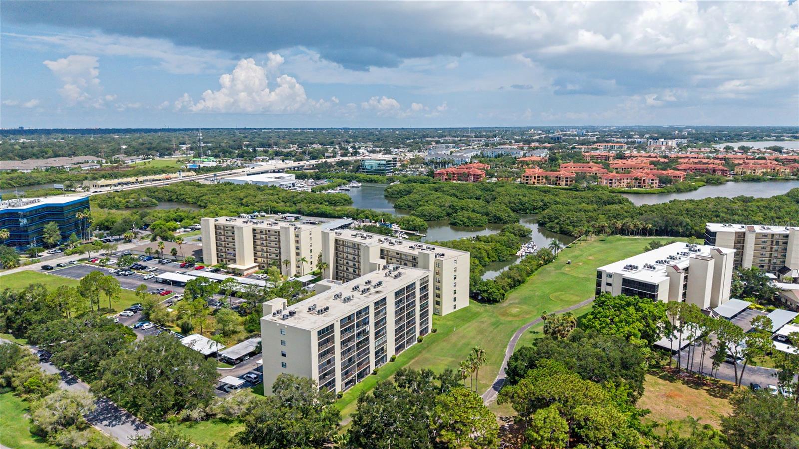 COVE CAY VILLAGE III - Residential