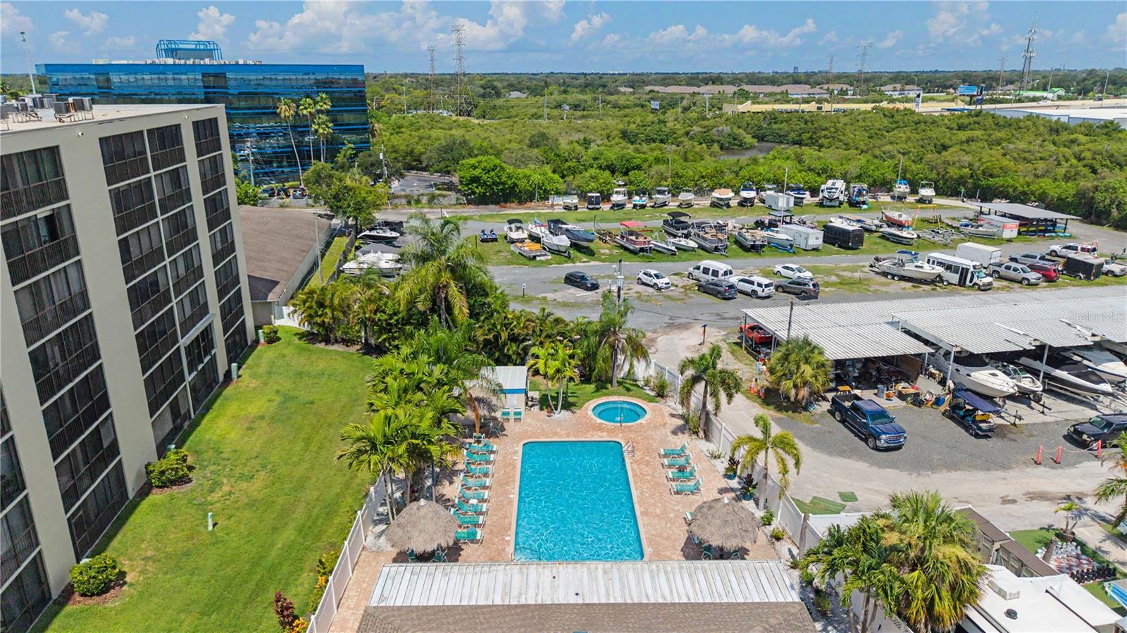 COVE CAY VILLAGE III - Residential