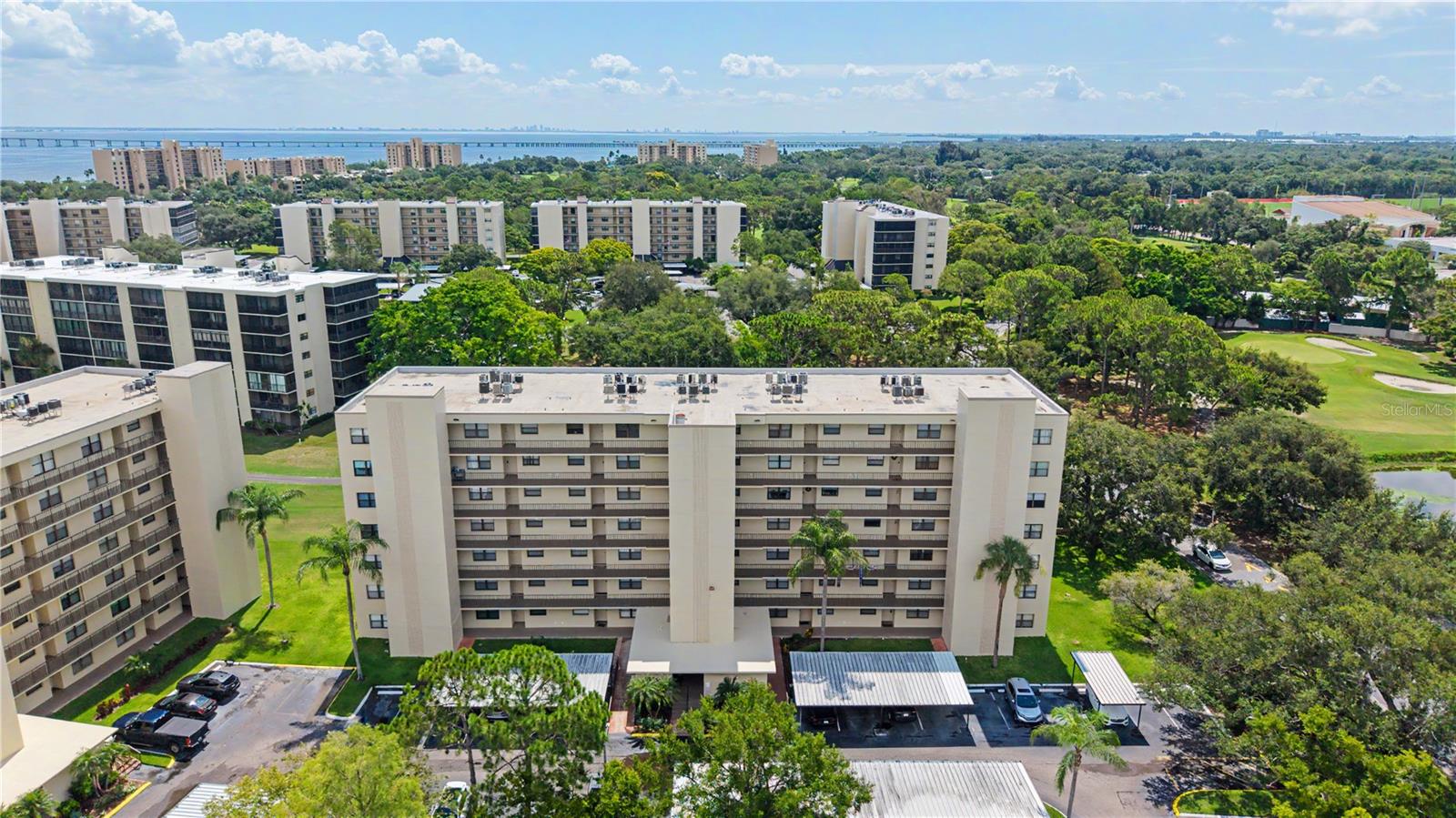 COVE CAY VILLAGE III - Residential