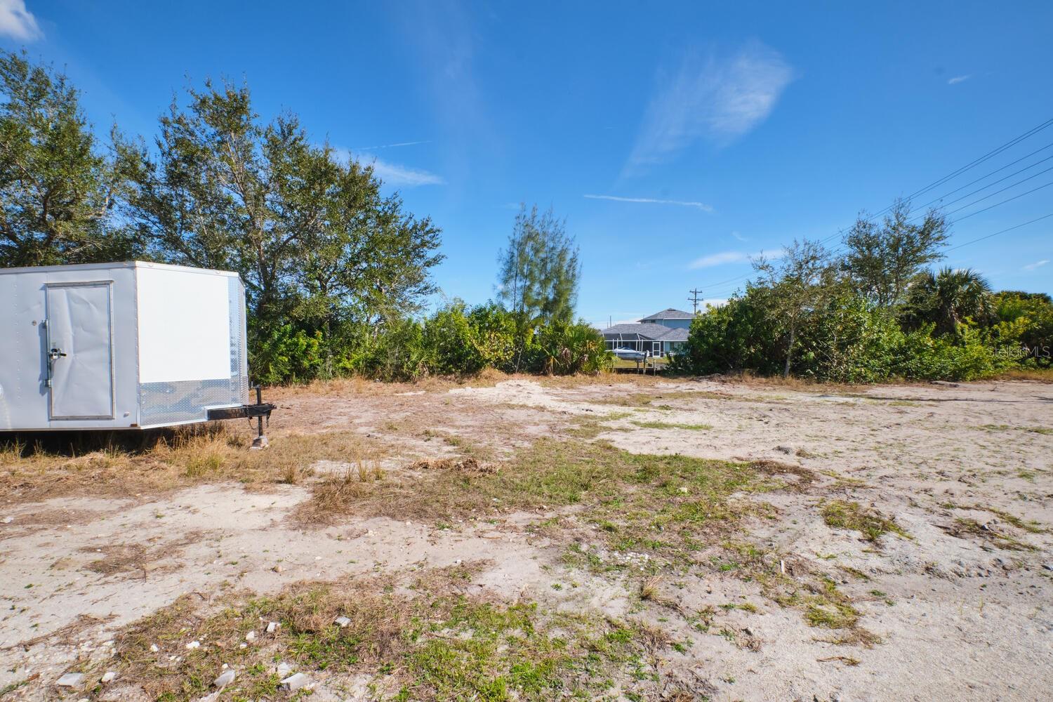 CAPE CORAL - Land