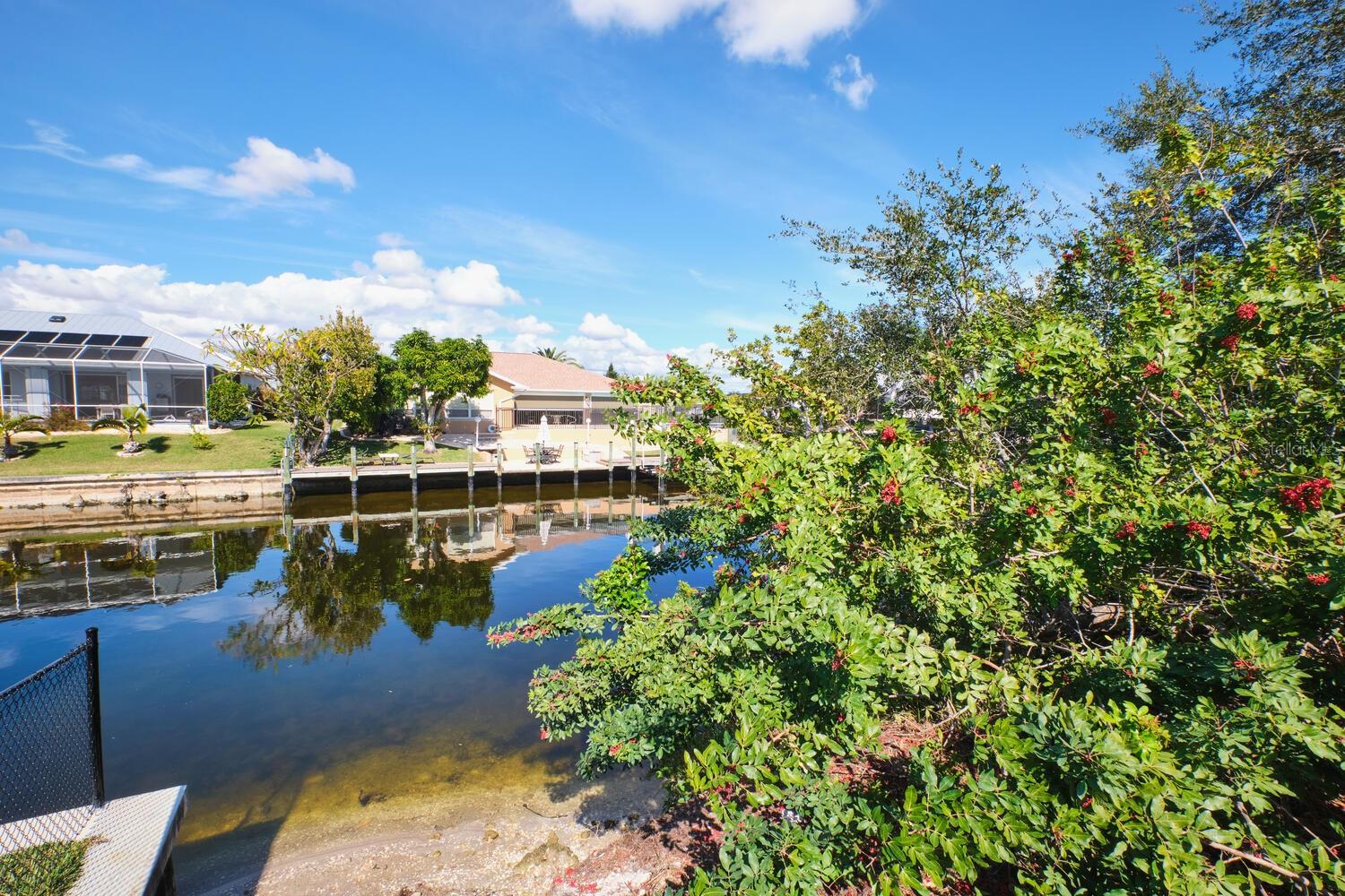 CAPE CORAL - Land