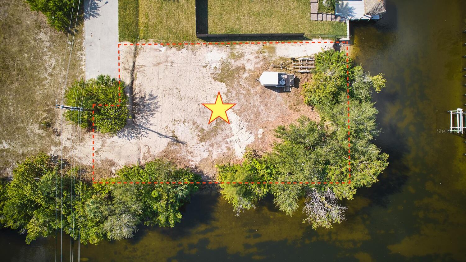 CAPE CORAL - Land