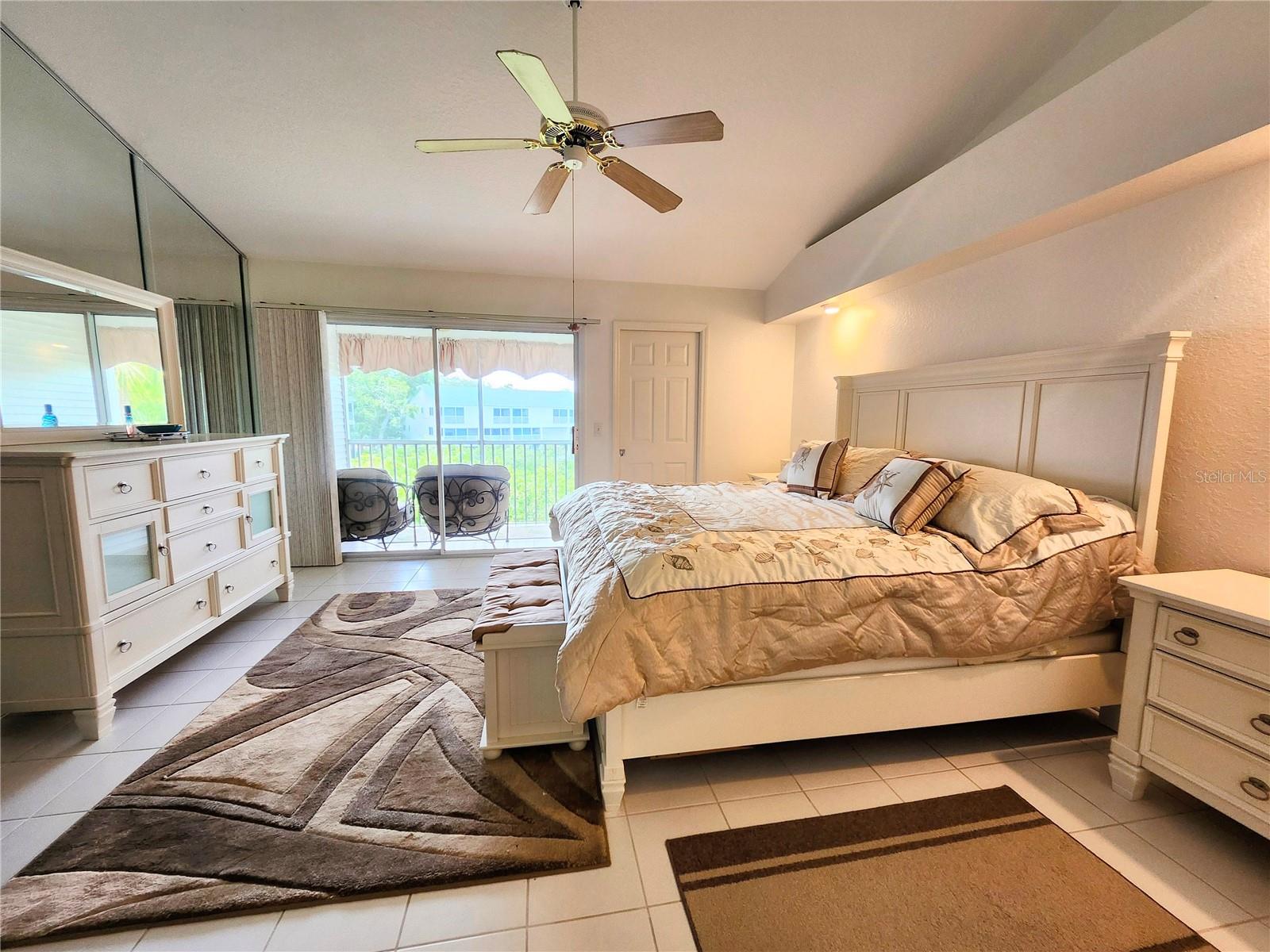 TARA CAY SOUND NORTH - Residential
