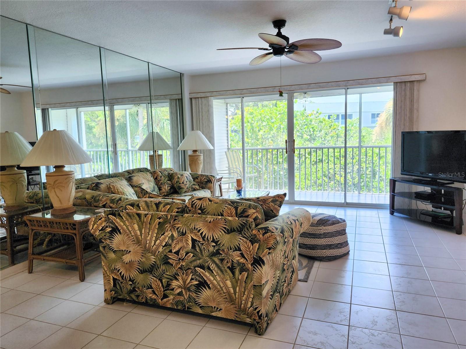 TARA CAY SOUND NORTH - Residential