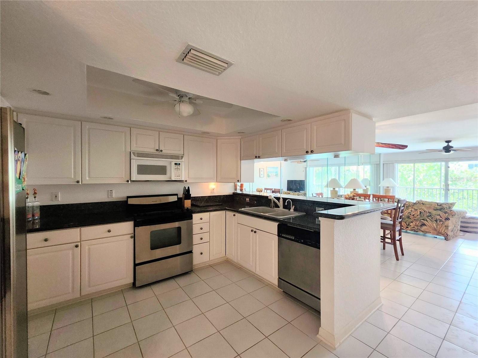 TARA CAY SOUND NORTH - Residential