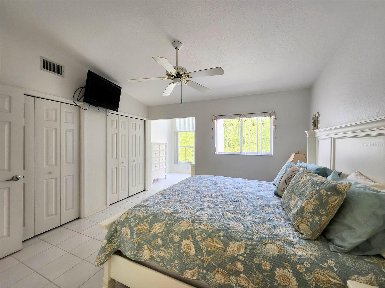 TARA CAY SOUND NORTH - Residential