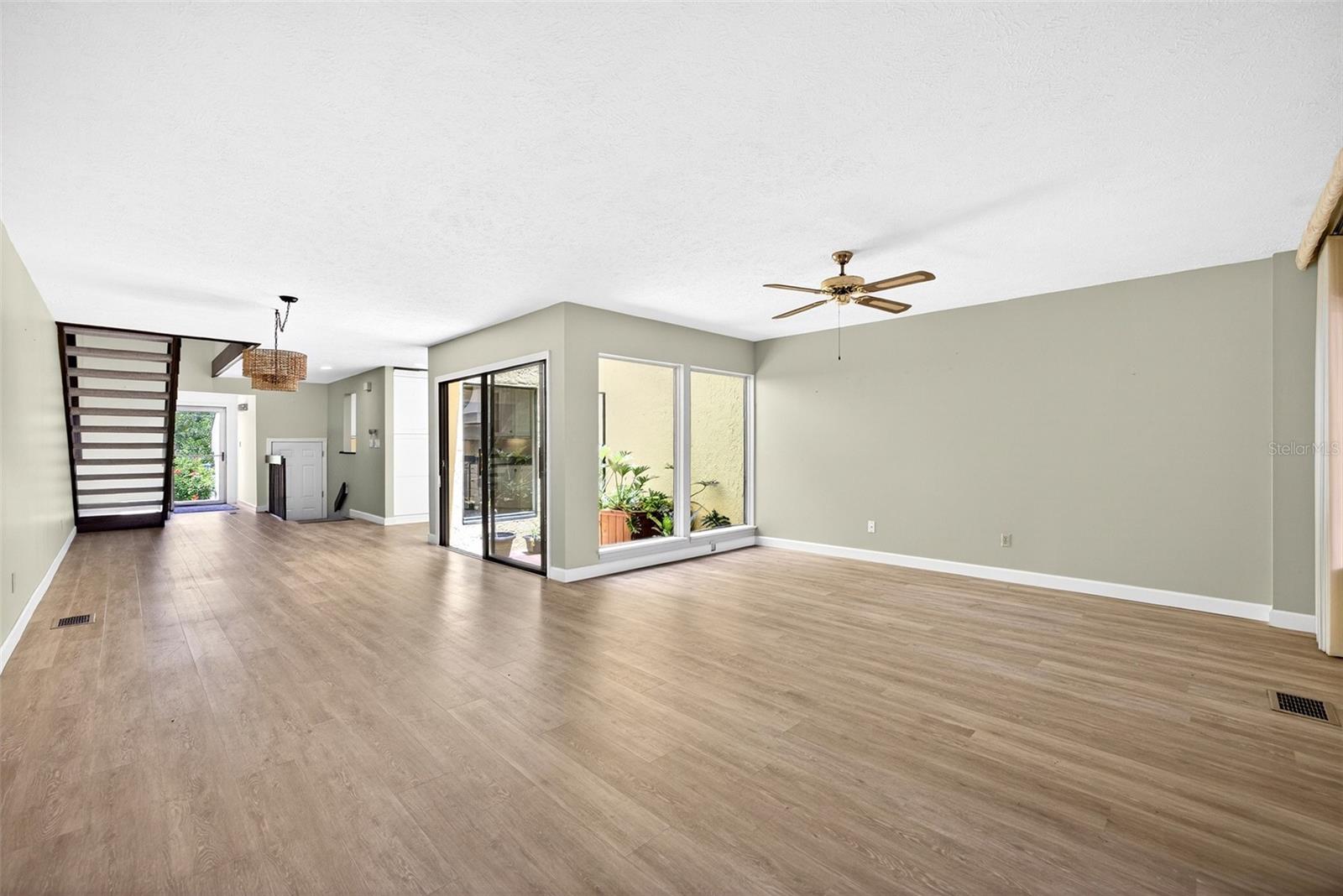 EMERALD POINTE TWNHSE PH 05 - Residential