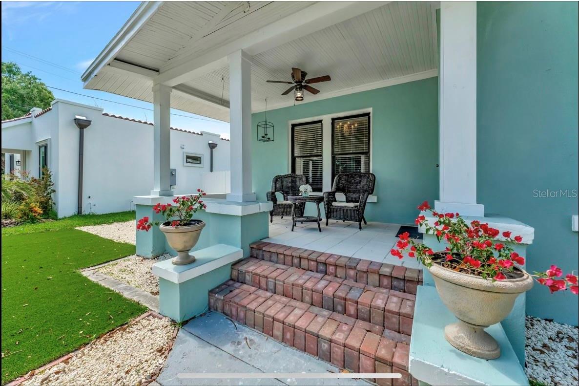 609 W NORTH BAY - Residential