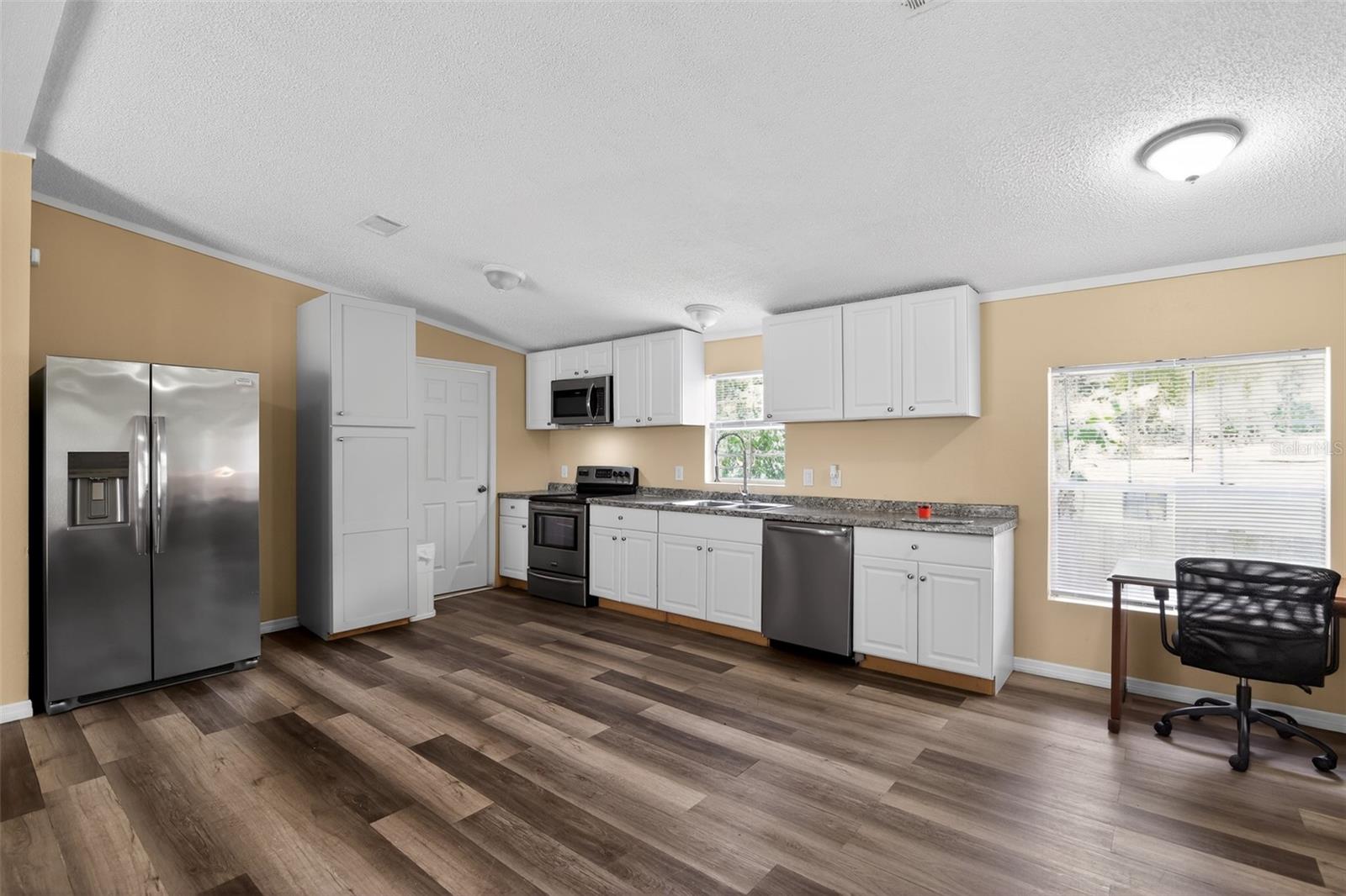 LADY LAKE POTTER SUB - Residential