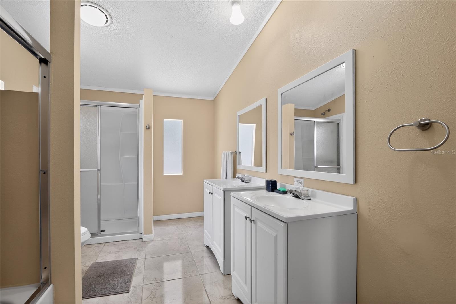 LADY LAKE POTTER SUB - Residential