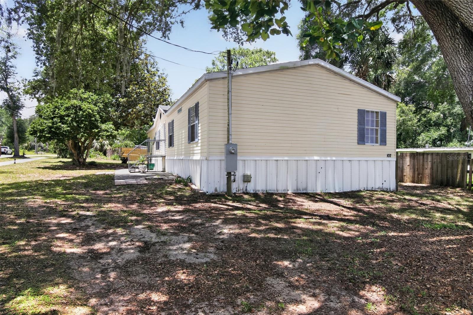 LADY LAKE POTTER SUB - Residential