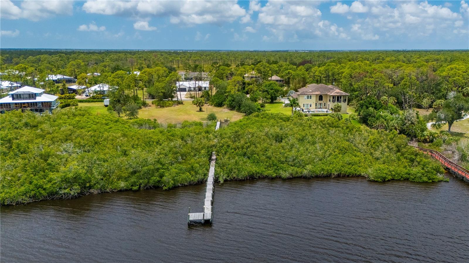 MYAKKA COUNTRY - Land