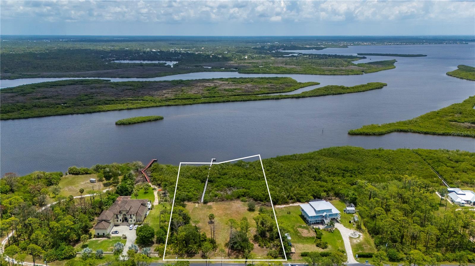 MYAKKA COUNTRY - Land