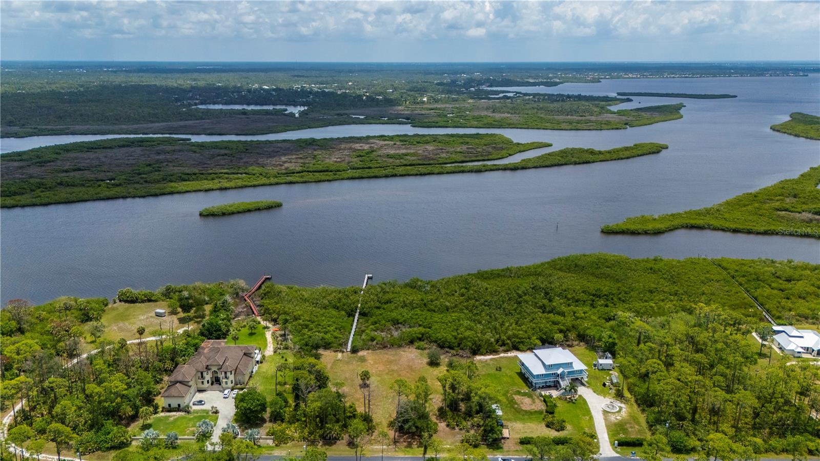 MYAKKA COUNTRY - Land